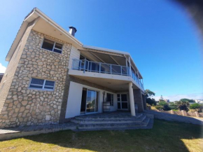 85 on De Villiers Street